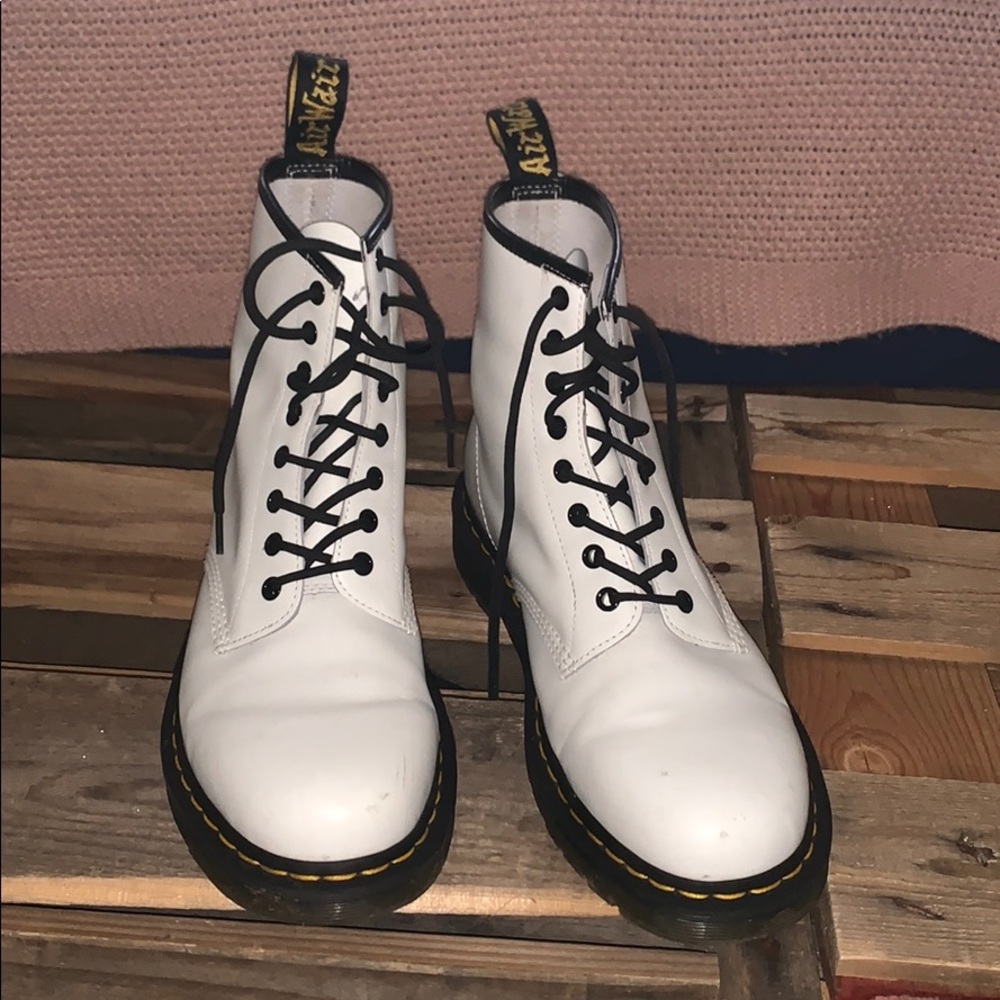 DOC MARTENS